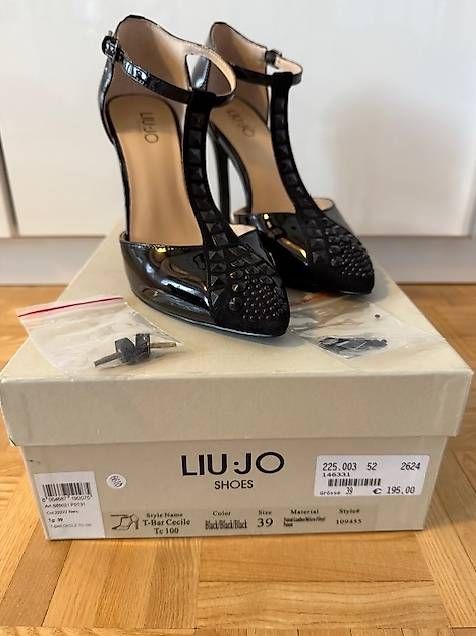 Liu Jo Damenschuhe: LIU-JOE Lackpumps 39 – Gebraucht aus Heiden von miriamj