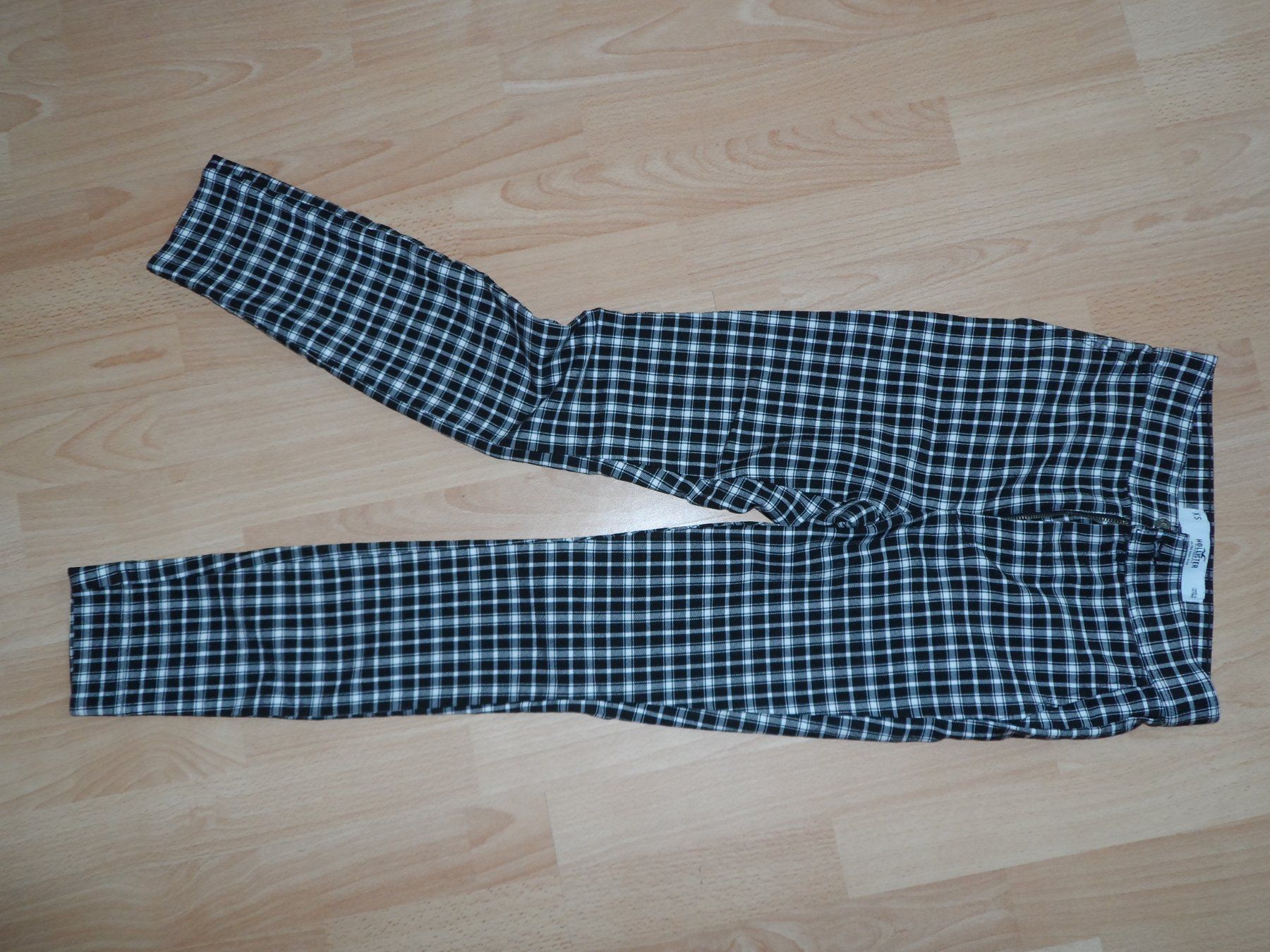 Pantaloni: ***** HOLLISTER Hose GR XS ***** – Nuovo e nell'imballaggio originale da Therwil venduto da Hcd1919