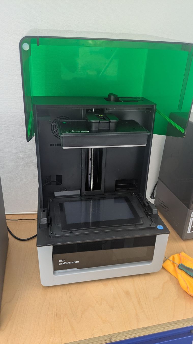 Stampanti 3D: Imprimante 3D résine UniFormation GK3 B – Usato da Neuchâtel venduto da gui_9kxr