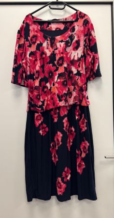 Schönes Blumenkleid von Gerry Weber- Gr. 40