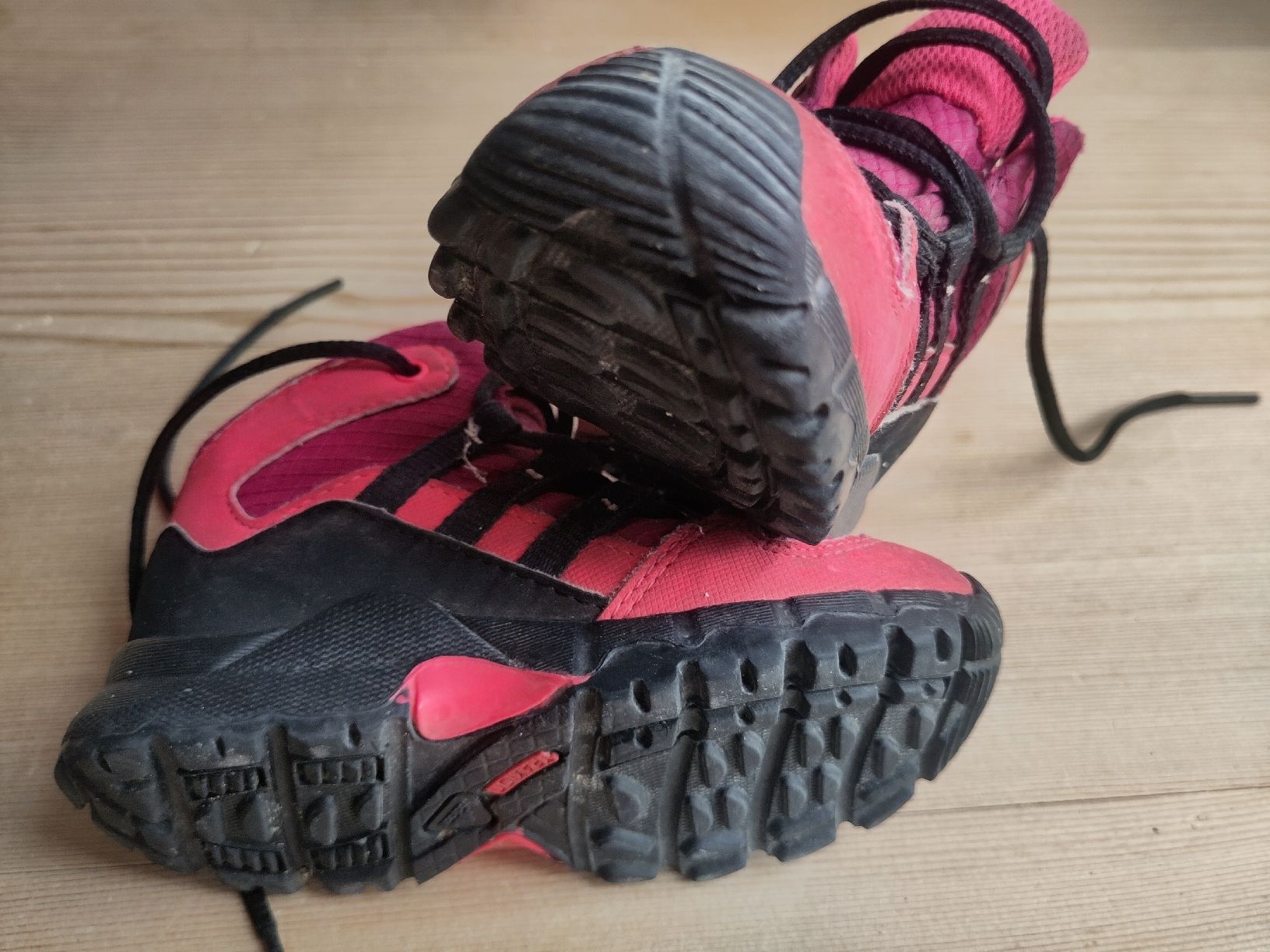 Adidas Chaussures filles: adidas Terrex 23 – D'occasion à Jeuss par Marcoguapo 1