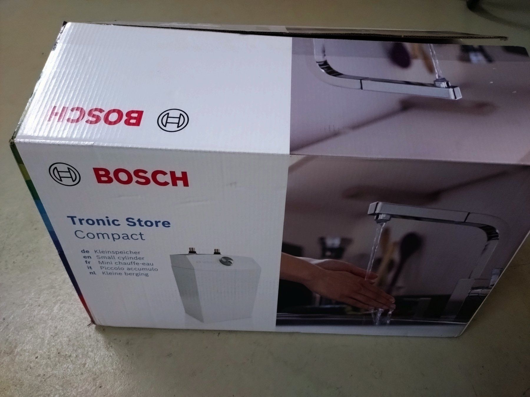 Bosch Sanitari: Heisswasser Durchlauferhitzer, NEU – Nuovo e nell'imballaggio originale da Schwarzenbach SG venduto da alpechruezer 2