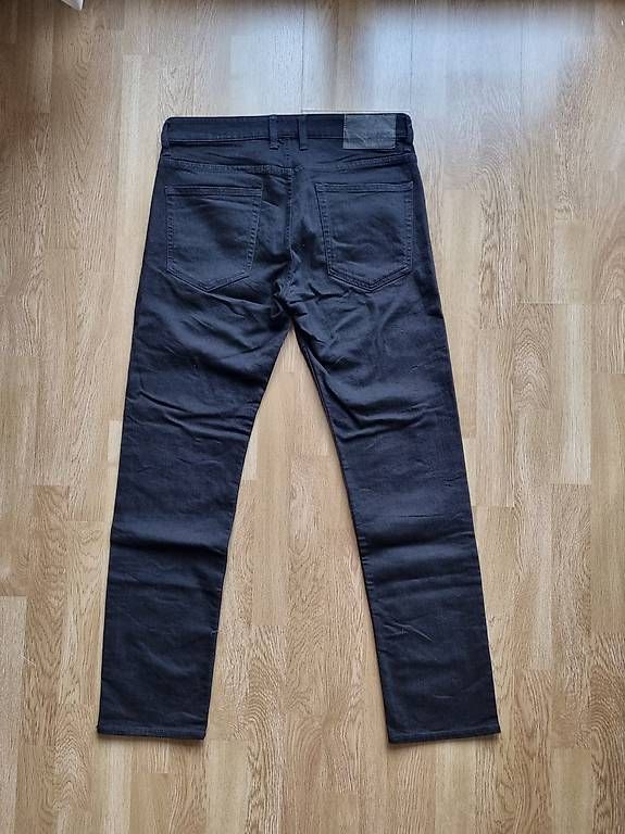Jeans: Jeans schwarz – Usato da Unterägeri venduto da MvRick 1