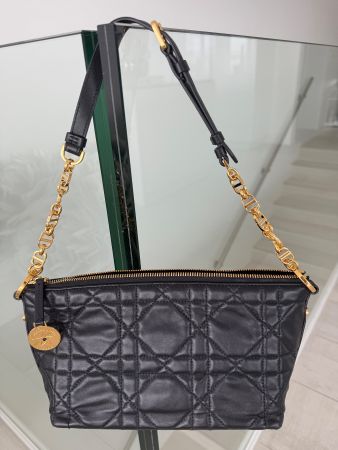 DIOR Sac hobo Diorstar noir à chaîne