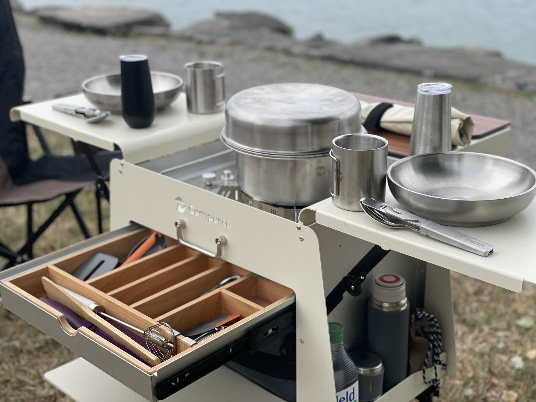 Cucine complete: Camping Kitchen Camparca – Usato da Därligen venduto da Echidna76 3