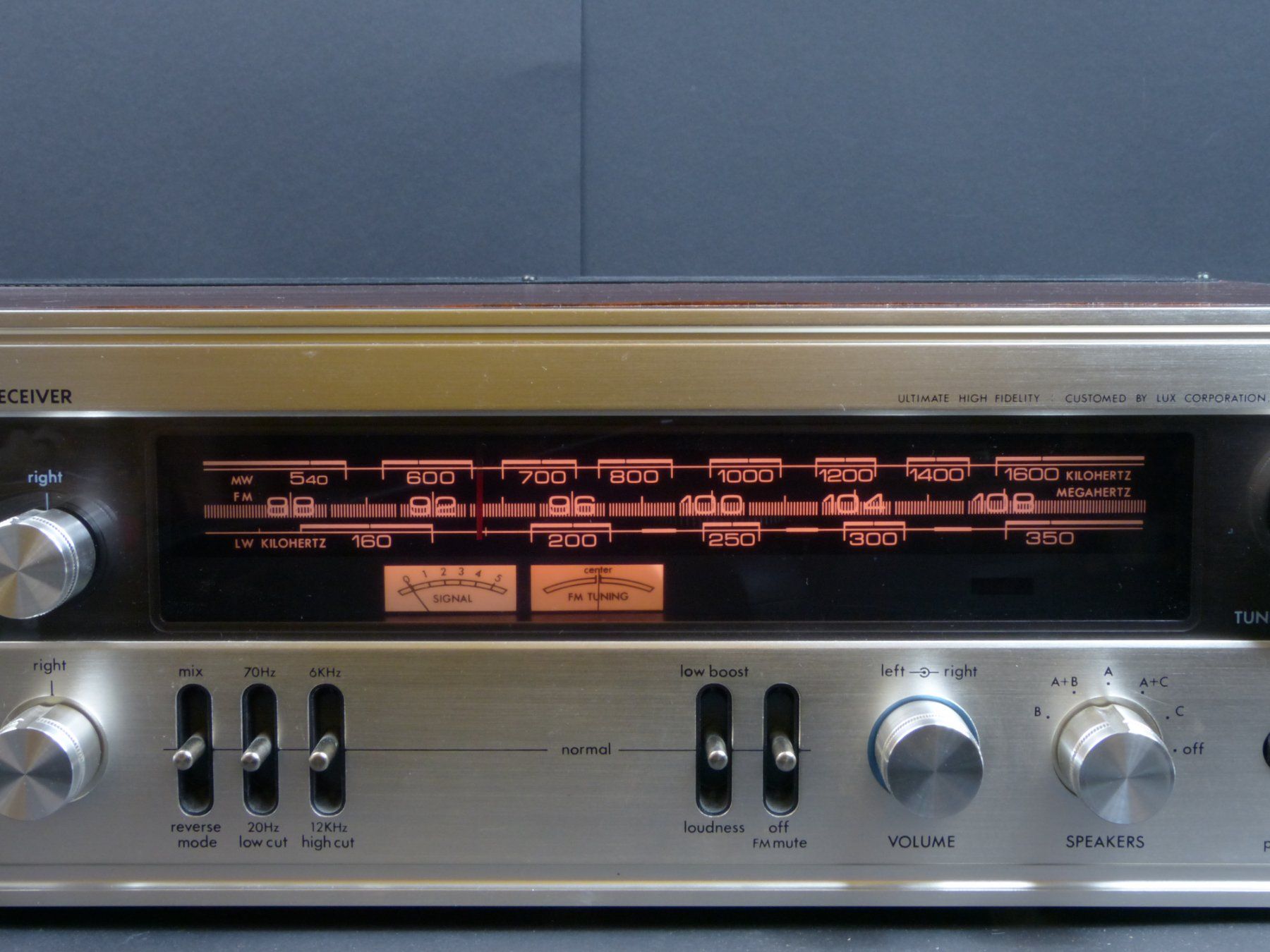 Luxman Receiver: Luxman R-820 Solid State Stereo Receiver/Amplifier. Legende! – Gebraucht aus Rheineck von mur.man 2