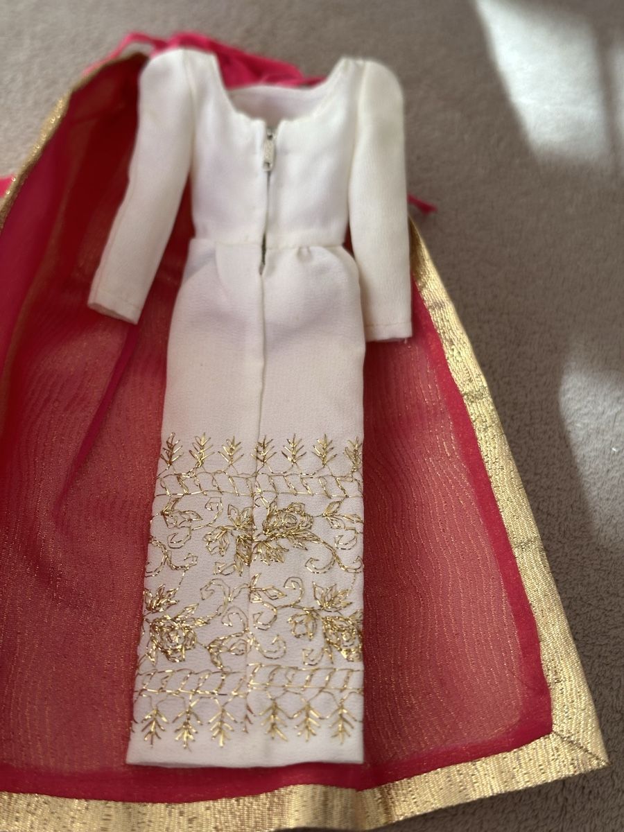 Bambole: Vintage Formal Occassion 1967 – Usato da Herbriggen venduto da Sehrazade 3