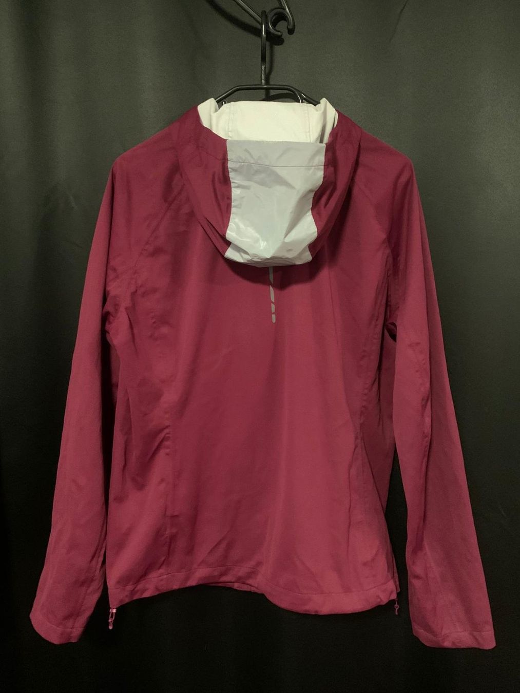 Asics Giacche: Asics Jacke Damen – Usato da Arbon venduto da Halindra 1