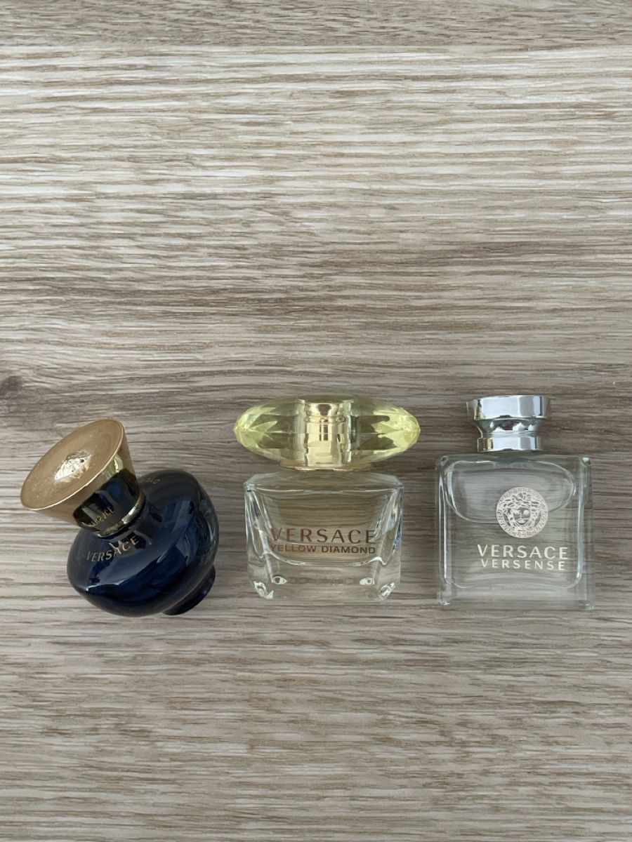 Versace Parfums & Eau de Toilette: 3 Versace Damen Parfums MINI Set NEU – Neuf (Voir description) à Weinfelden par aline.brc