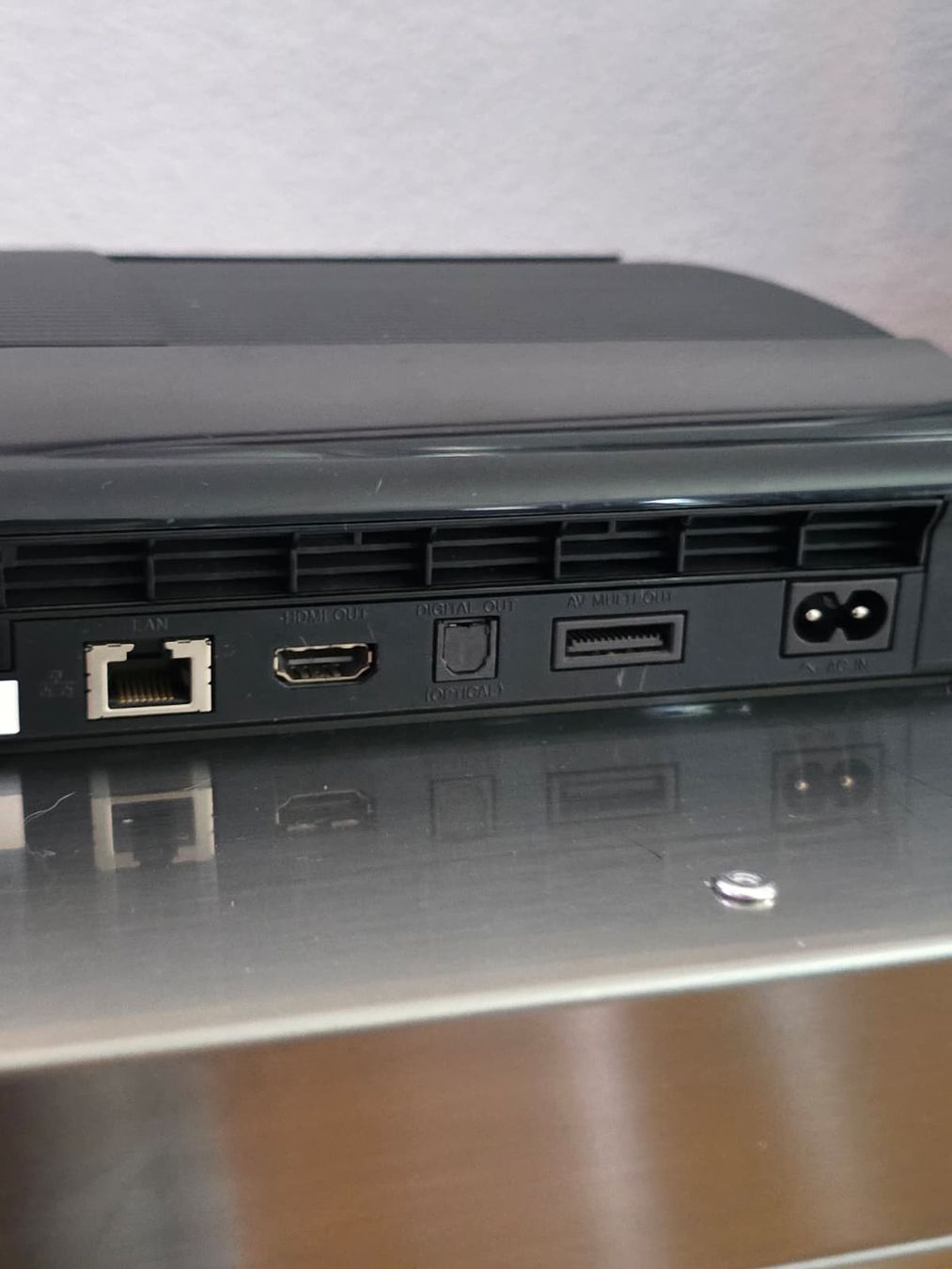 Sony Konsolen: PlayStation 3 Super Slim 500GB + 2 Spiele + Controller – Gebraucht aus Emmen von BieteNurSo 3