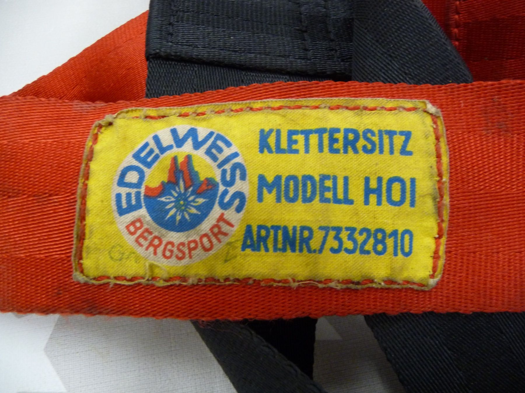 Attrezzatura da arrampicata: alter Klettergurt / Klettersitz Model Hoi – Usato da Rafz venduto da Powacaddy 4