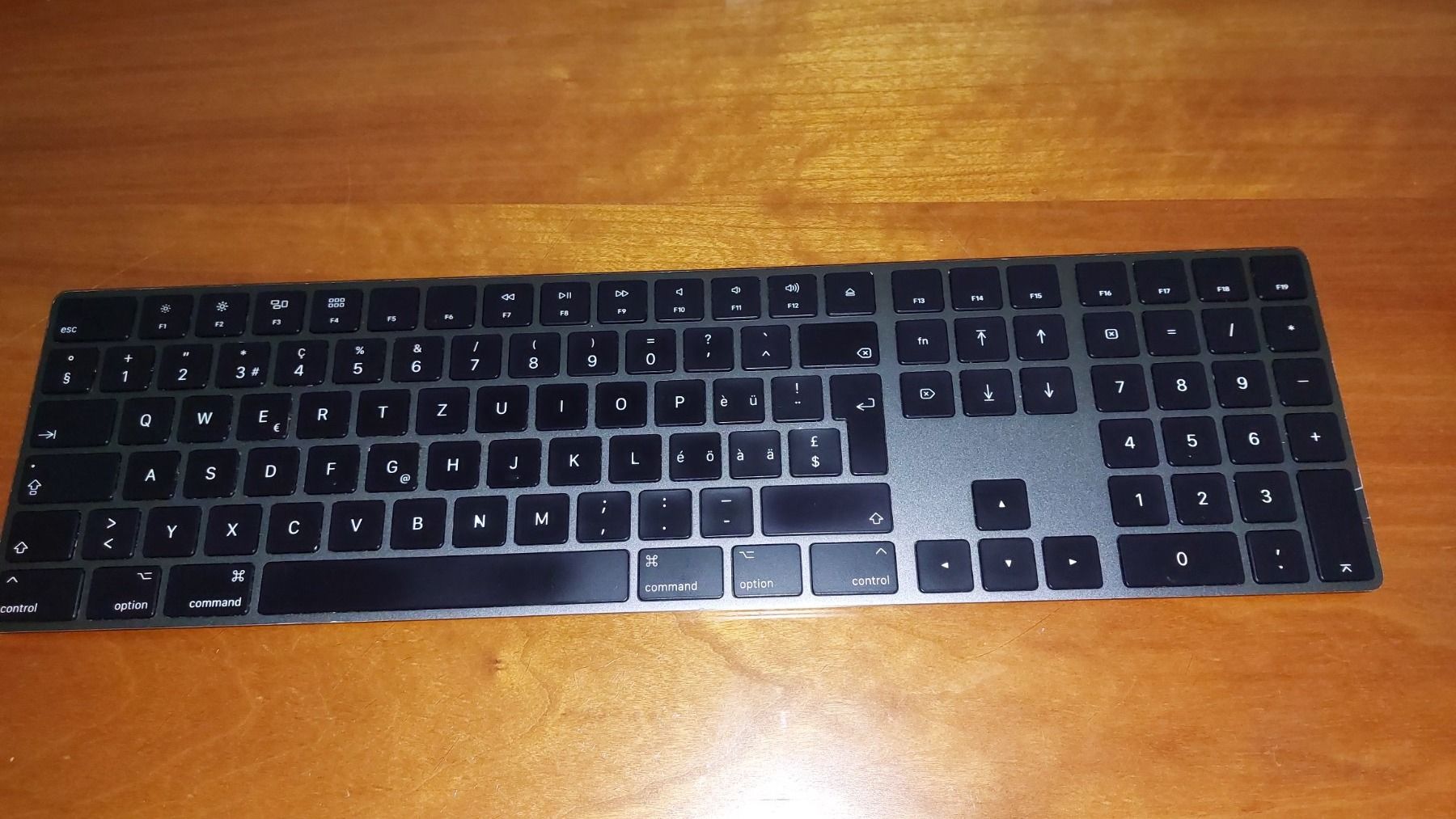Apple Tastiere: APPLE MACINTOSH "Magic Keyboard Modell  A1843"" – Usato da Hinteregg venduto da Amerizium