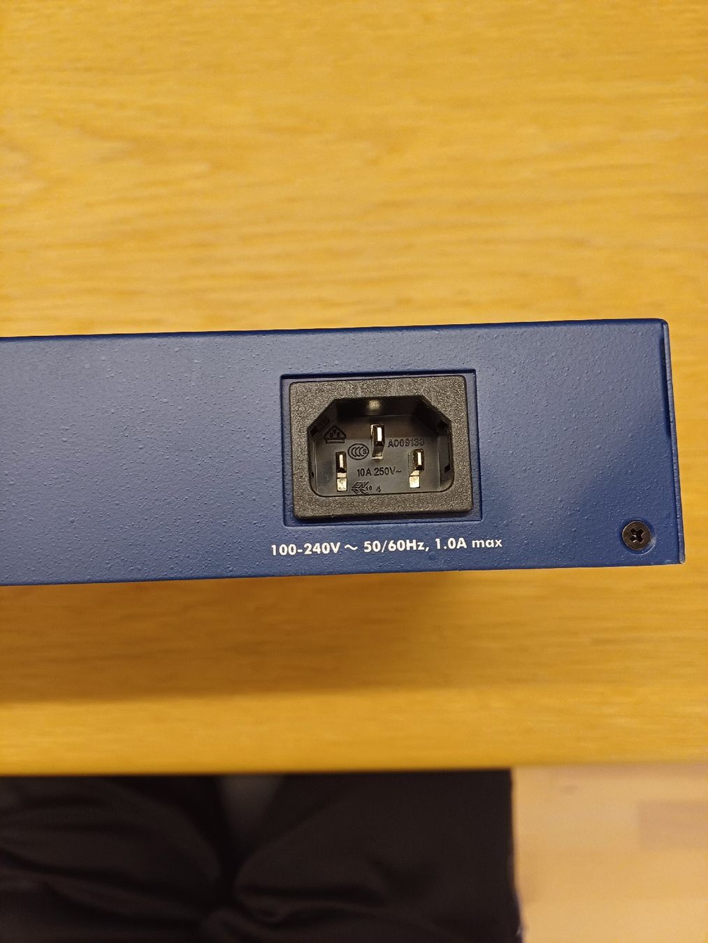 Netgear Hub & Switch: Netgear Switch GS724T 24 Ports – Usato da Oberegg venduto da jan_zq6j 6