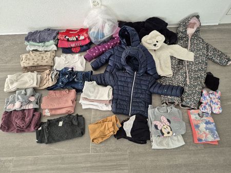Winterkleiderpaket Mädchen, Grösse 86, mehr als 40 Teile