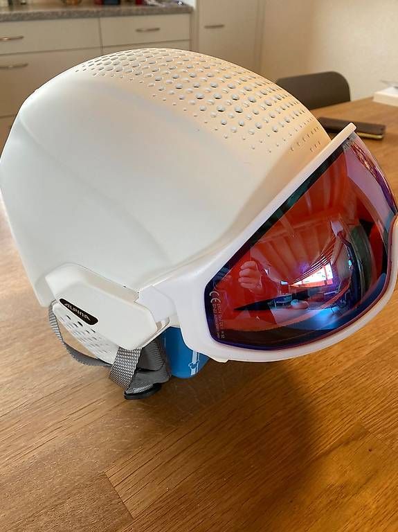 Alpina Caschi: Skihelm Alpina – Usato da Murten venduto da rac_vjm6 2