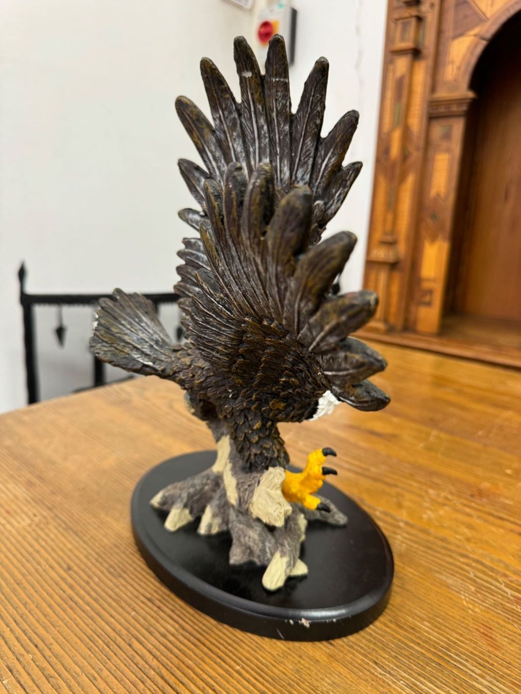 Figuren: Majestic American Bald Eagle Patriot Statue – Gebraucht aus Gsteig b. Gstaad von Auctionly 2