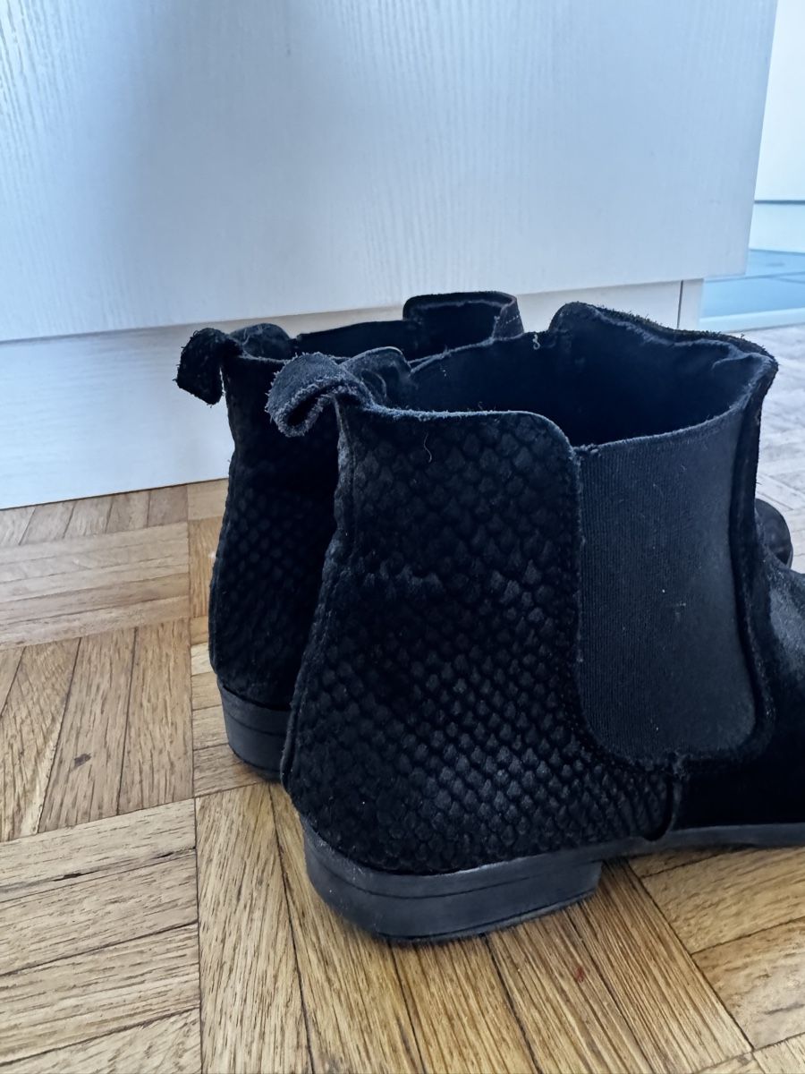 Chaussures femmes: Schwarze Stiefel Gr. 39 Echtleder – D'occasion à Emmenbrücke par j_16 1