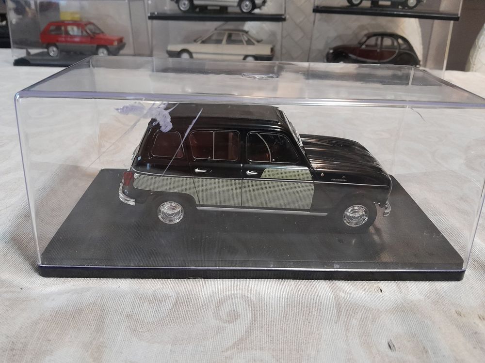 OPO 10 Modellino Auto 1/24 Renault 16 (R16) Del 1965 – Collezione E057, Metallico Con Base