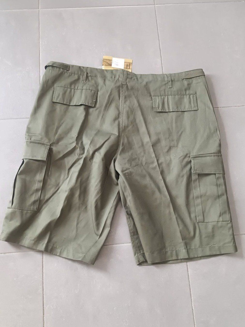 Pantaloni: Short Mil-Tec olive M NEW – Nuovo e nell'imballaggio originale da Pampigny venduto da Calypso06 1