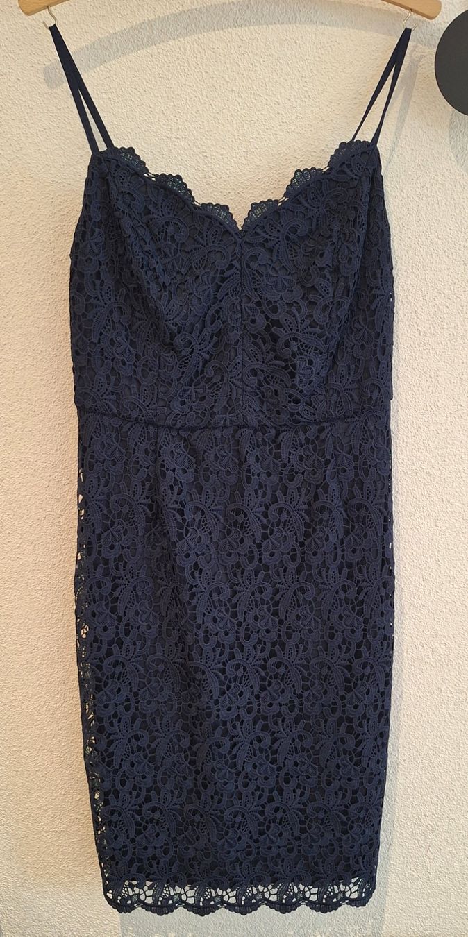 Vestiti: Etuikleid/Spitzenkleid Gr. 38 dunkelblau – Nuovo (secondo la descrizione) da Niederrohrdorf venduto da Papillon_47 1