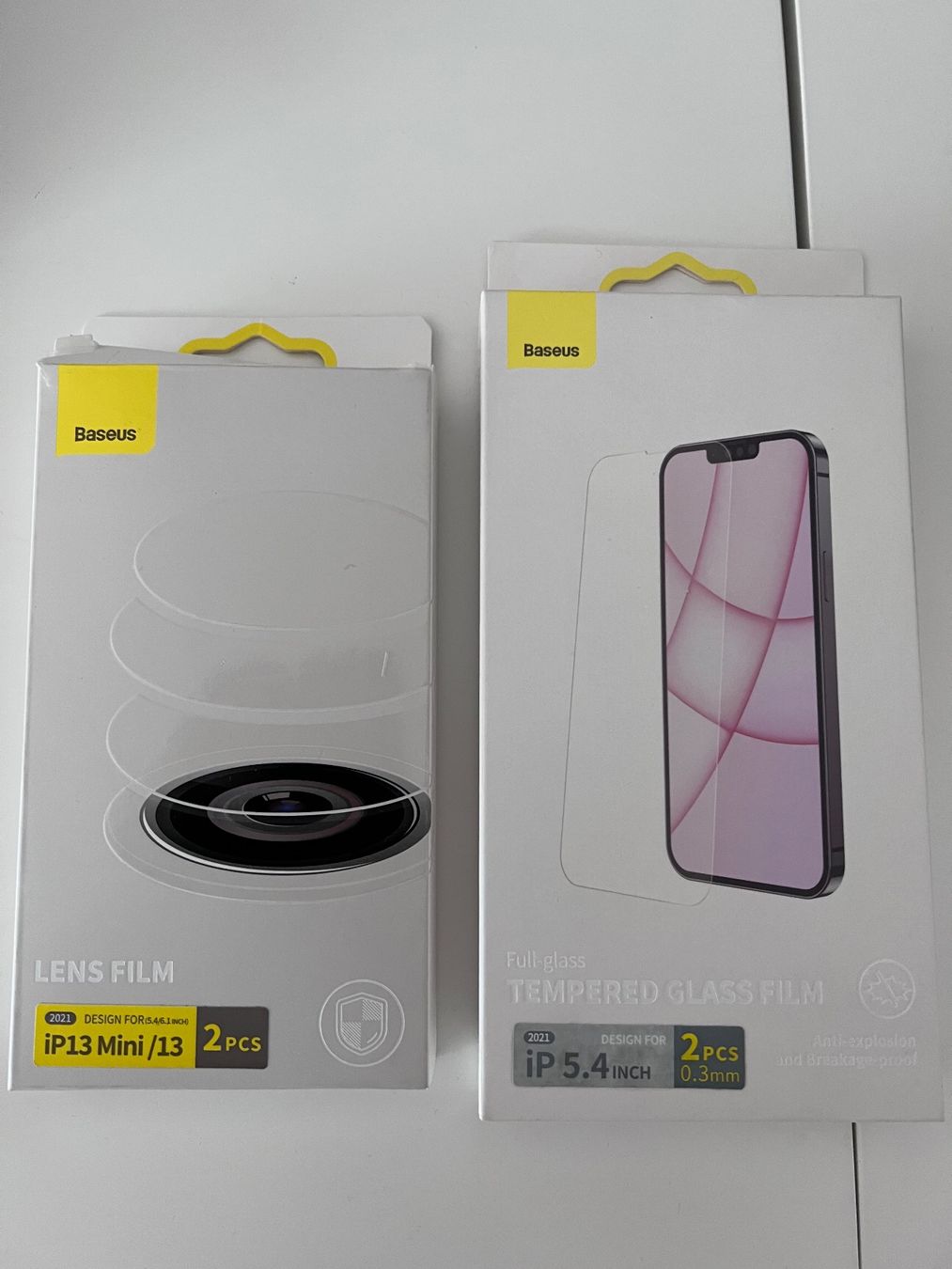 Ritocchi & pellicole di protezione: iPhone 13mini Display und Kameraschutz – Usato da Steckborn venduto da rboelsterli