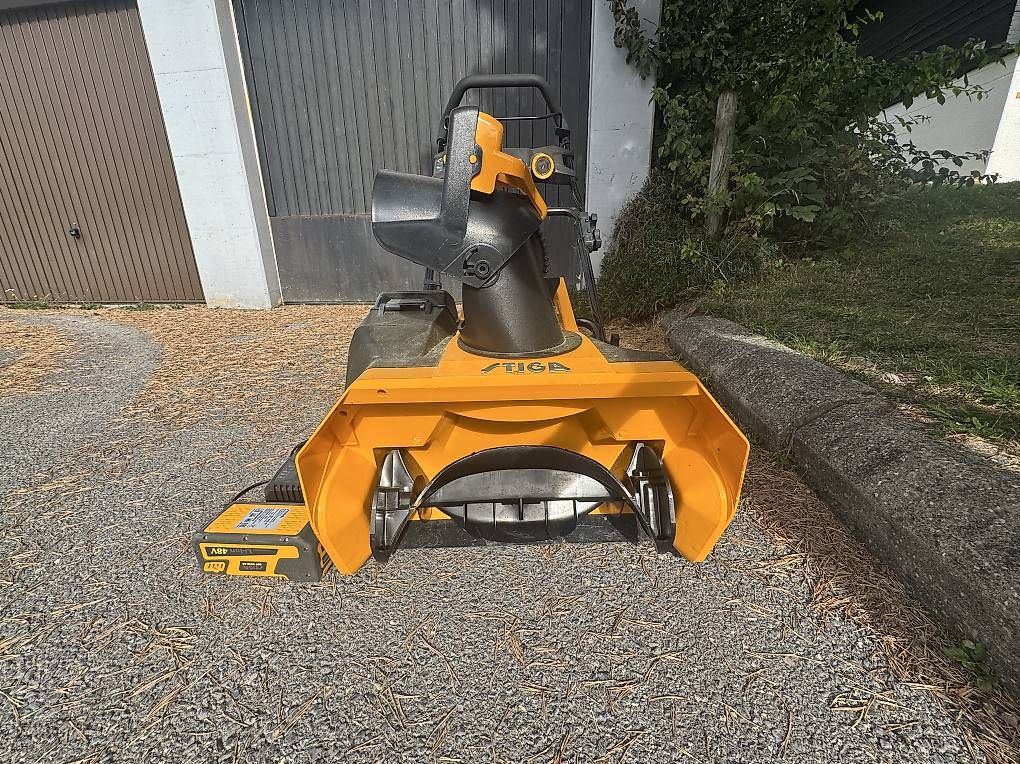 Stiga Toutes les machines: Fraiseuse électrique – D'occasion à Leysin par sergiovoyage 1