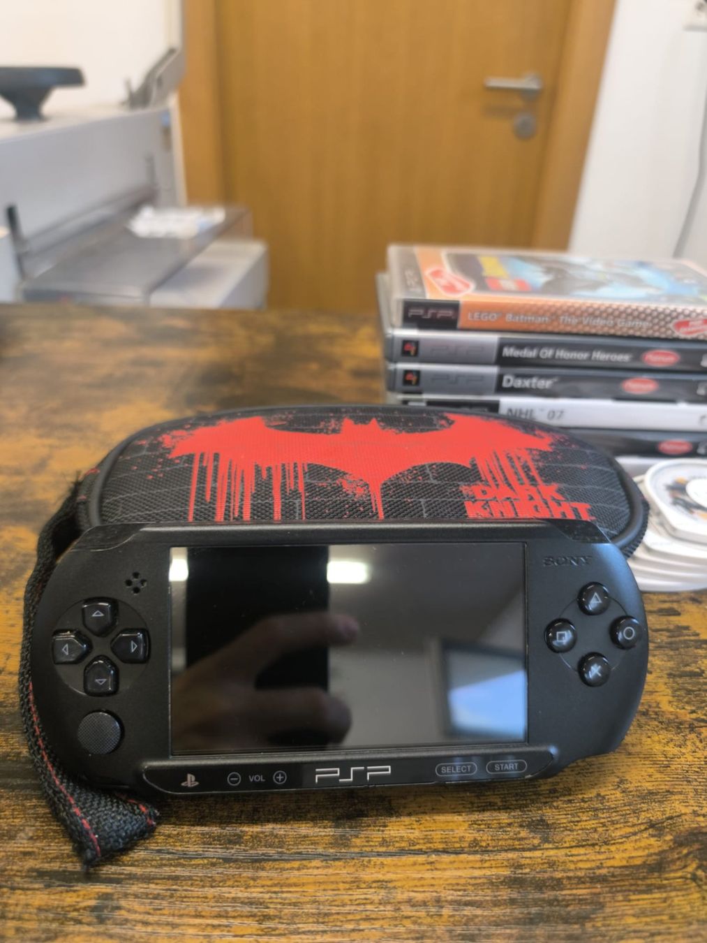 Sony Console: PSP Bundle Dark Knight – Usato da Conthey venduto da costafrederico 1