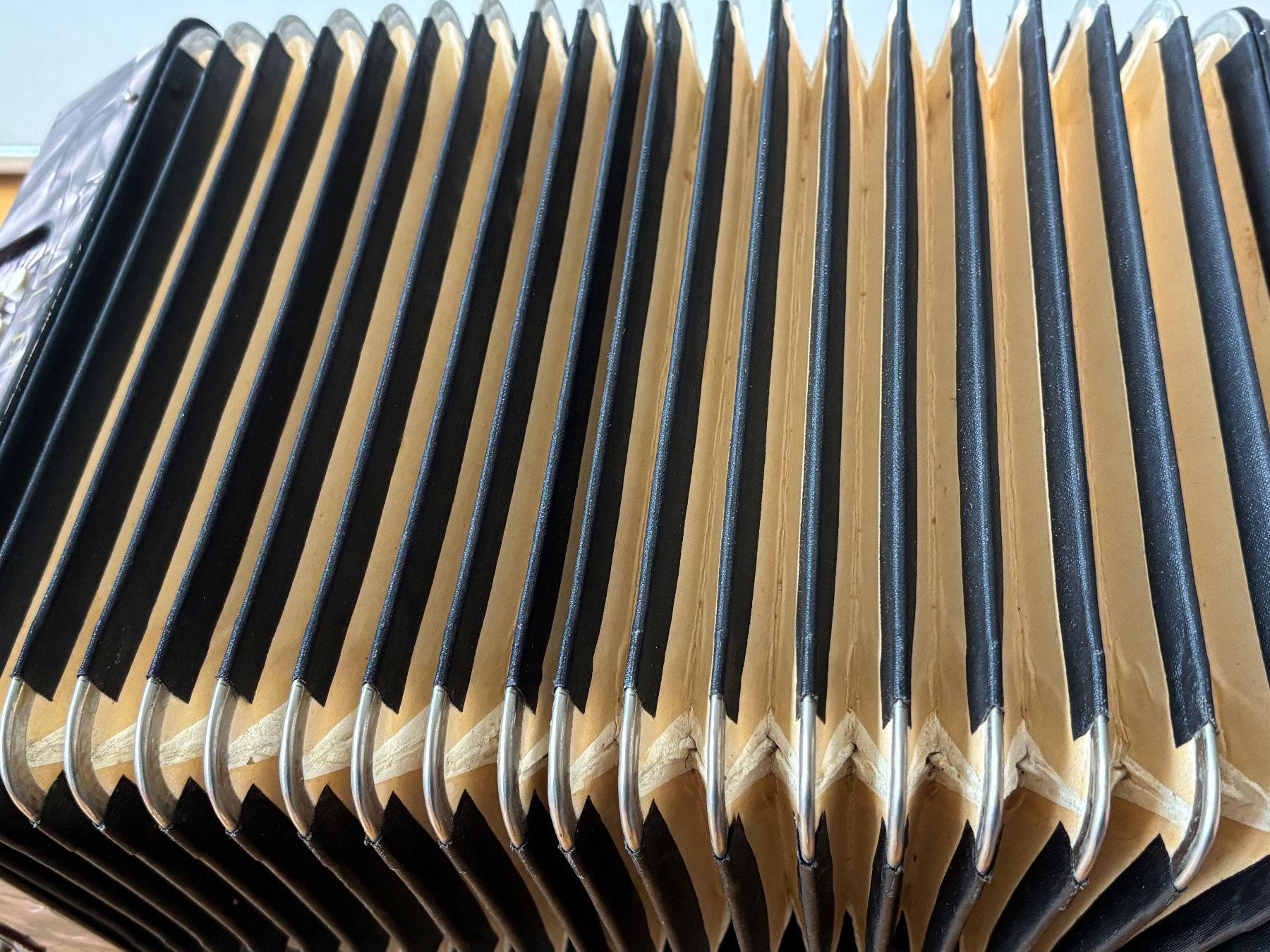 Strumenti musicali: Hohner 'Liliput' Knopfakkordeon – Usato da Dübendorf venduto da Biene70 5