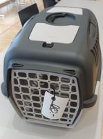 2 mal Tierboxen Transportbox grau und blau weiss guter Zusta