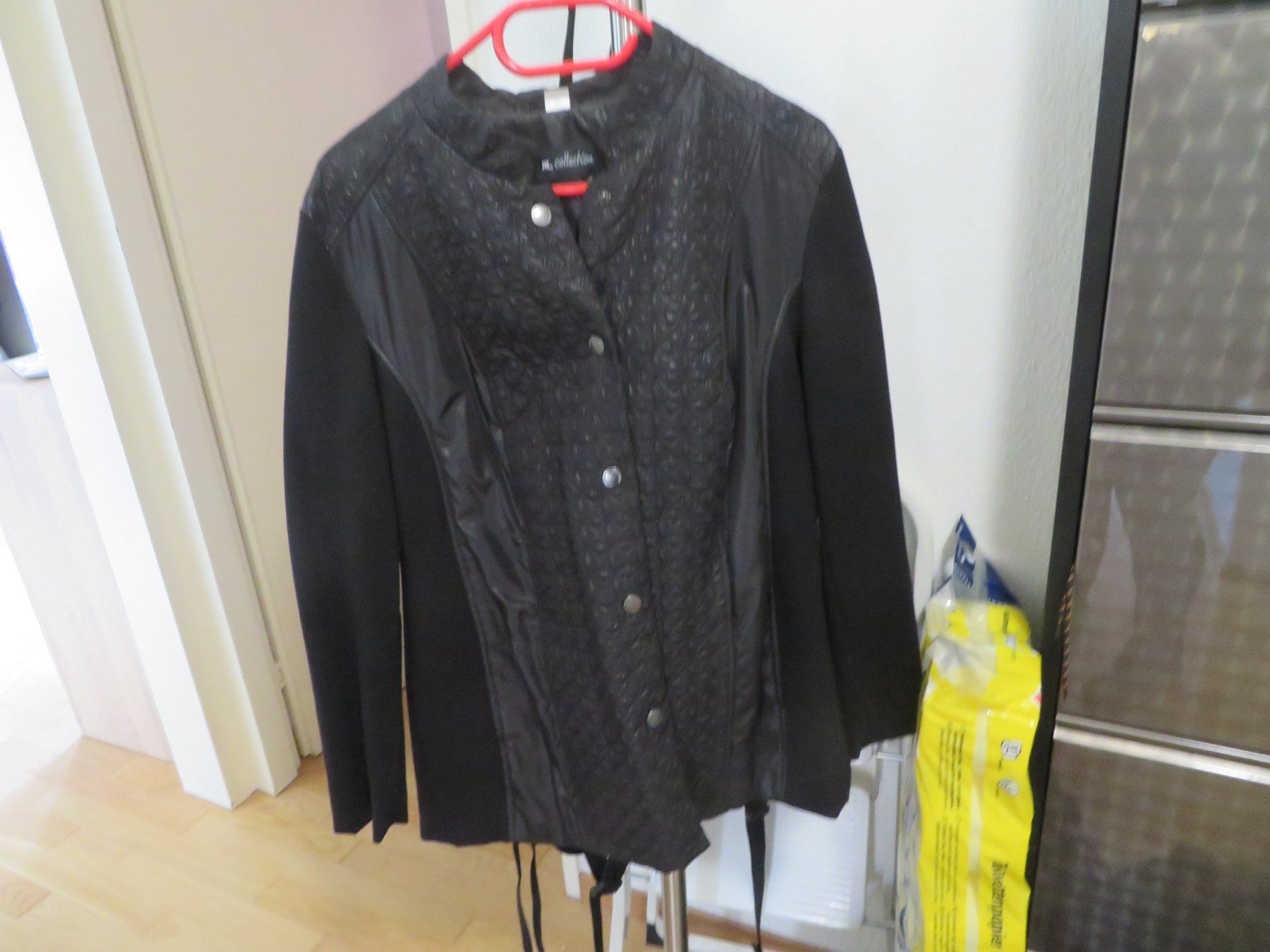 Giacche: Jacke  Für Damen – Usato da Rüfenacht BE venduto da tial70