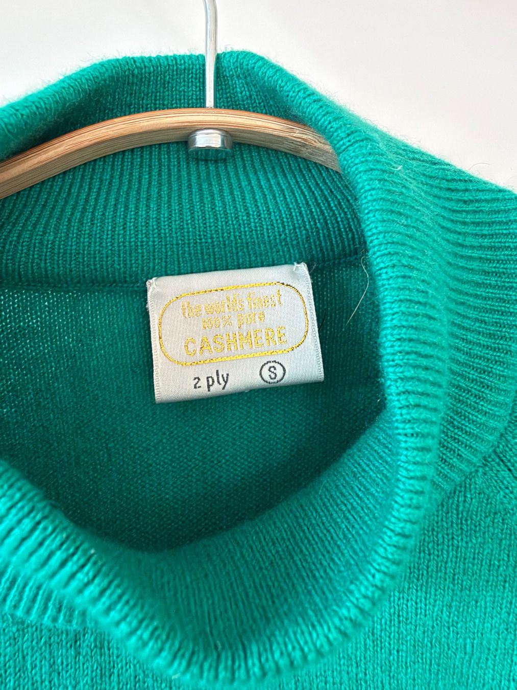 Maglioni & Felpe: Grüner Kaschmirpullover, 100% Cashmere, Gr. S – Usato da Neukirch an der Thur venduto da foundby. 4