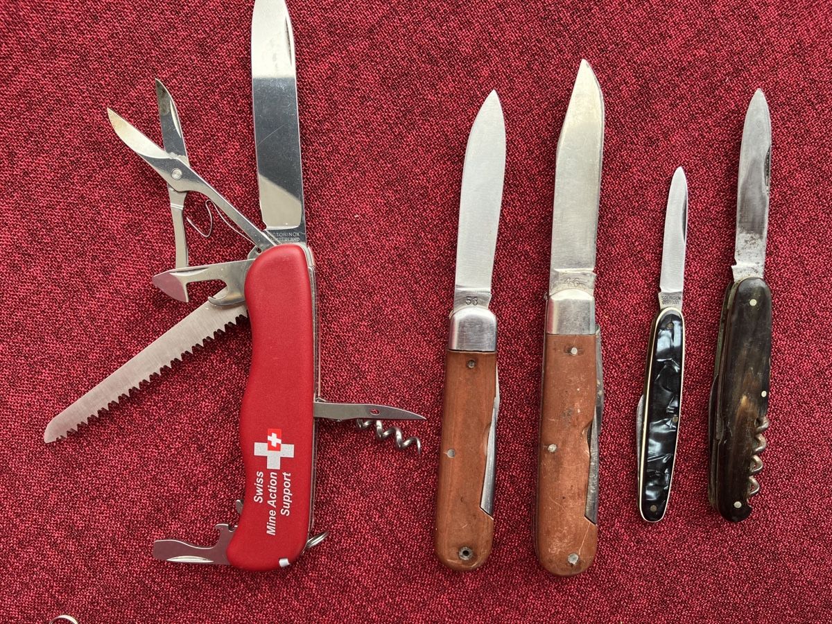 Coltelli tascabile: Sackmesser  22 stück verschidene marken – Usato da Zürich venduto da Artnuvo 1