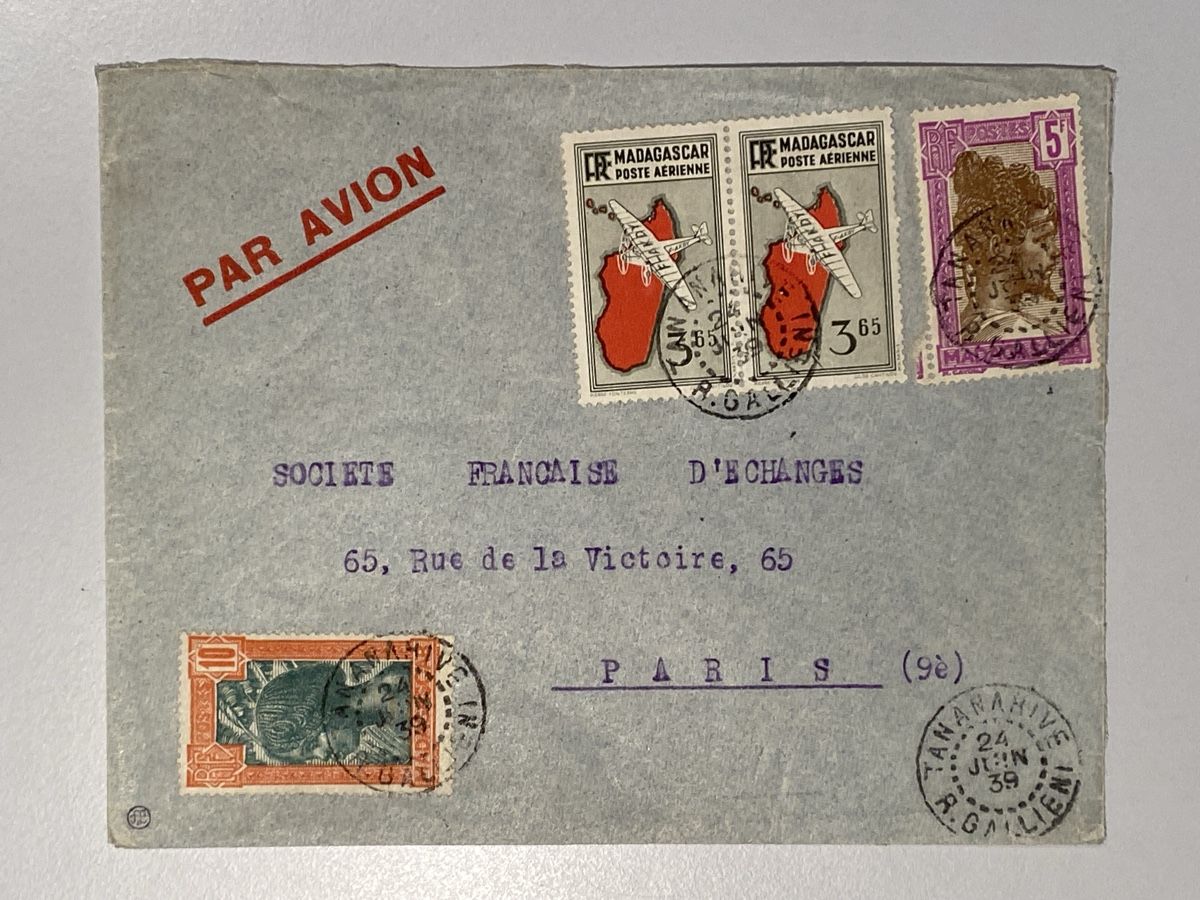 Tutti i francobolli: Madagaskar 1939, Air Mail Cover nach Paris – Usato da Küssnacht a. Rigi venduto da Unique-Valuable