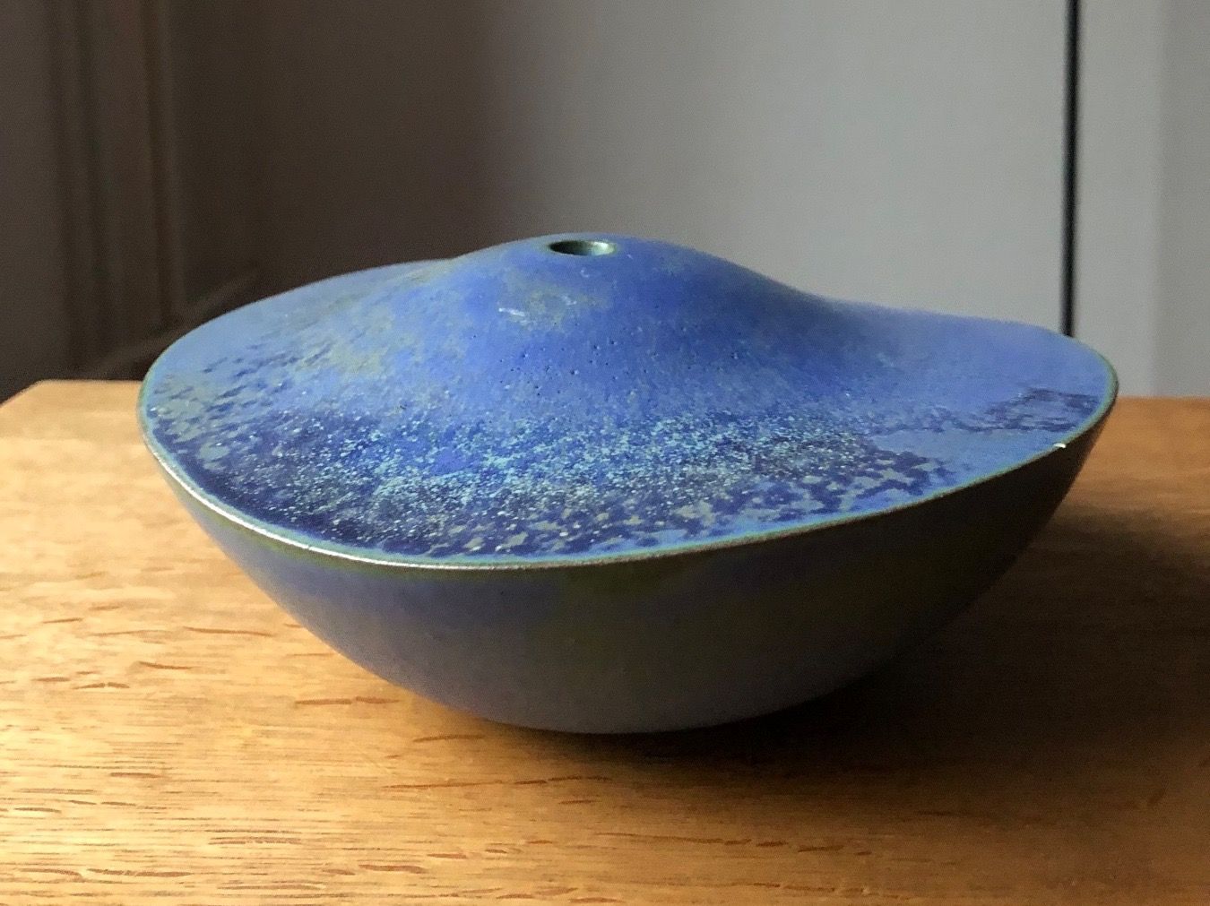 Vasi & Recipienti: biomorphe Vase signiert – Usato da Basel venduto da Amechan.