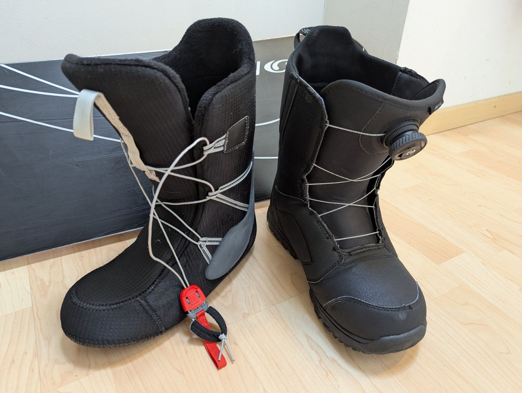 Salomon Board: Snowboard-Set komplett mit Boots, perfekt abgestimmt – Usato da Wettingen venduto da typenerd 4