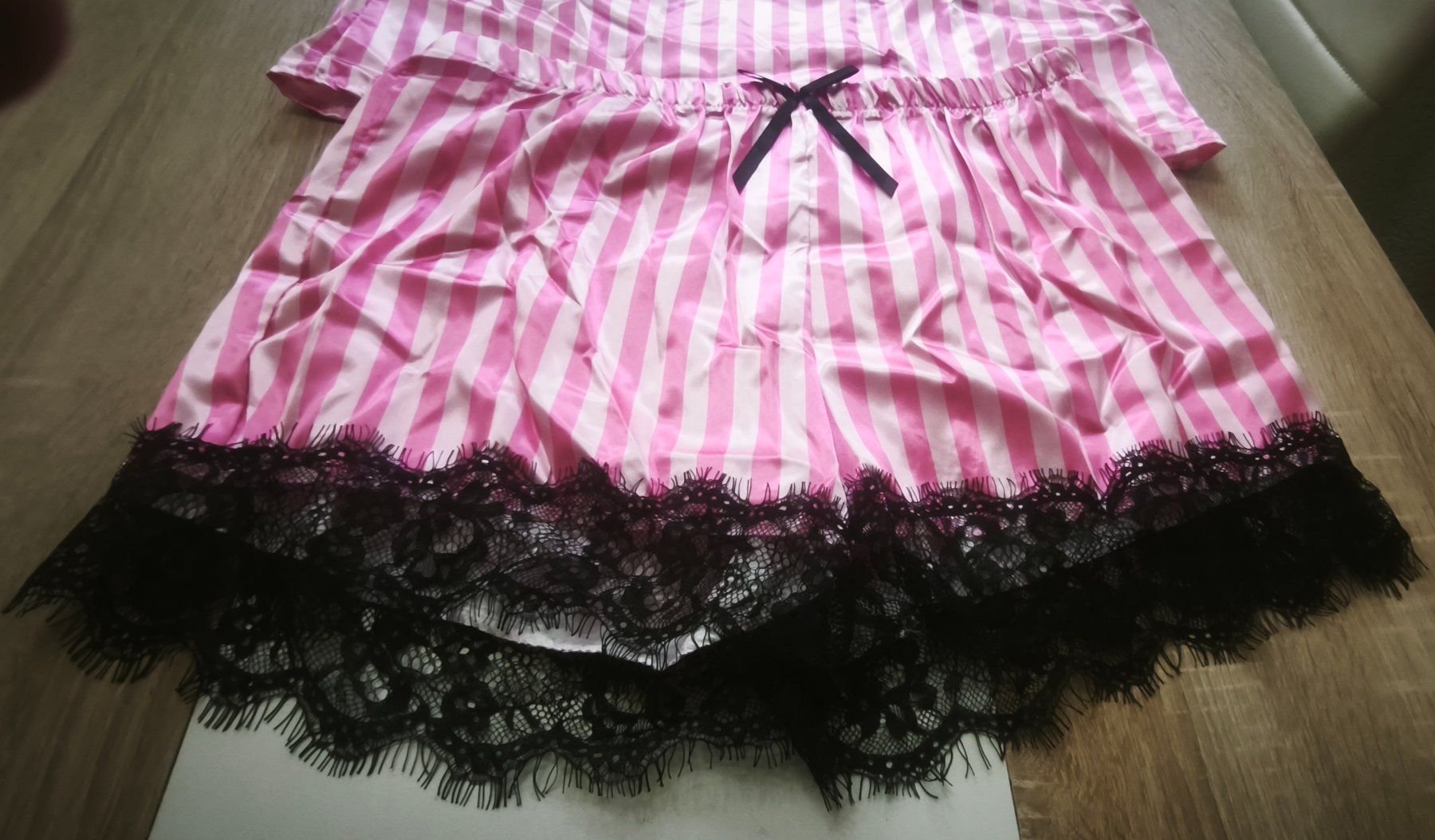 Negligees & Pyjamas: PYJAMA SATIN – Gebraucht aus Mervelier von ZORHA 2