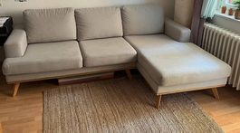 Schöne 2 Sitzercouch + Liegefläche