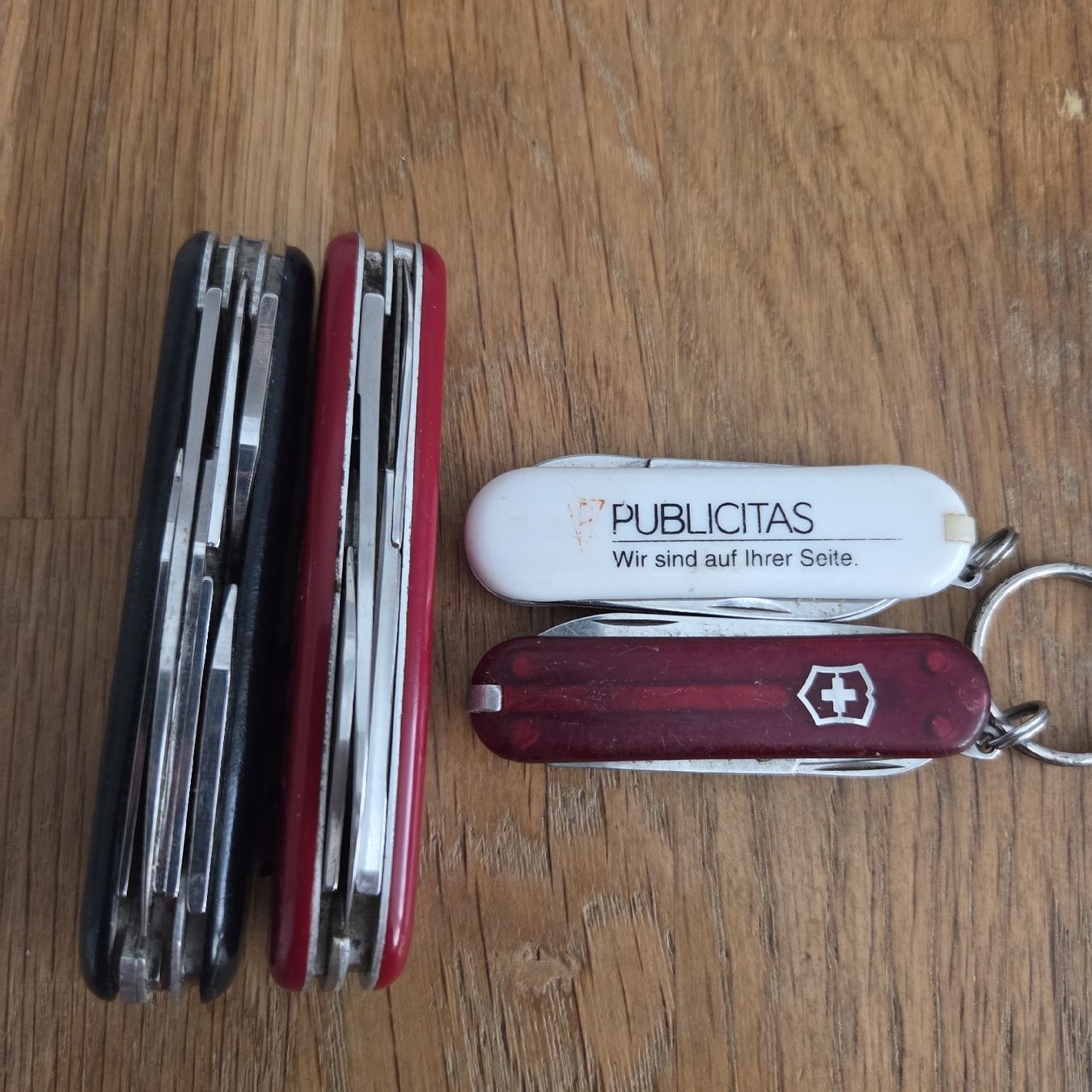 Victorinox Taschenmesser: 4 Diverse Sackmesser.. – Gebraucht aus Stans von Ducati16 3