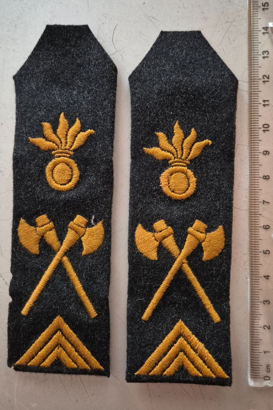 Schweizer Armee Plaketten & Abzeichen: Ärmelpatten Set – Neu (gemäss Beschreibung) aus Dottikon von Robawa