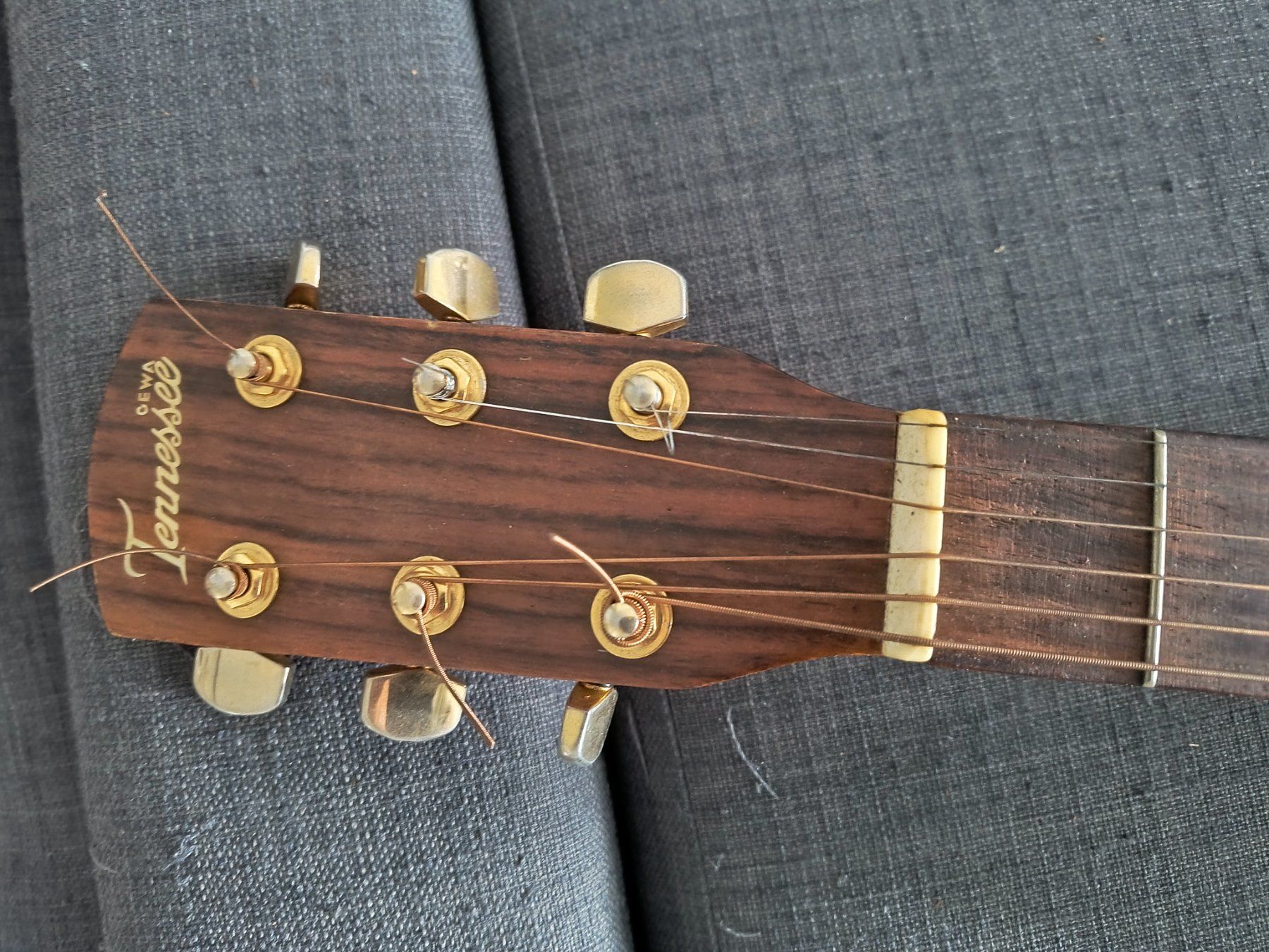 Musikinstrumente: Akkustikgitarre Tennessee mit Tasche – Gebraucht aus Kreuzlingen von Cody12 1