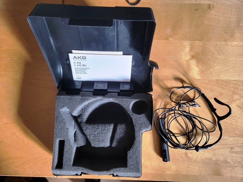 Microfoni: AKG C410 Kondensator Headset Microphone mit Case – Usato da Oberkulm venduto da Karl4212