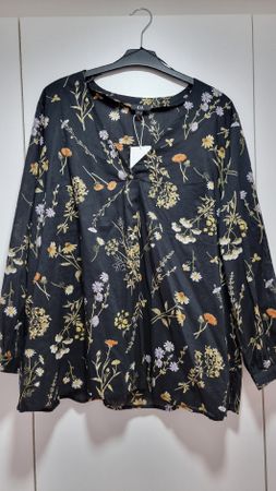 C&A Bluse mit Blumenmuster | Gr. 52 54 | Top Zustand | Somme