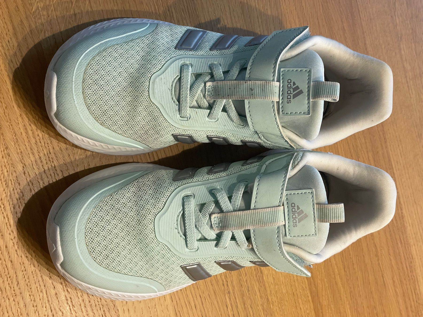 Adidas Scarpe per ragazze: Adidas Sneaker Gr. 35 – Usato da Jona venduto da Eve10 3