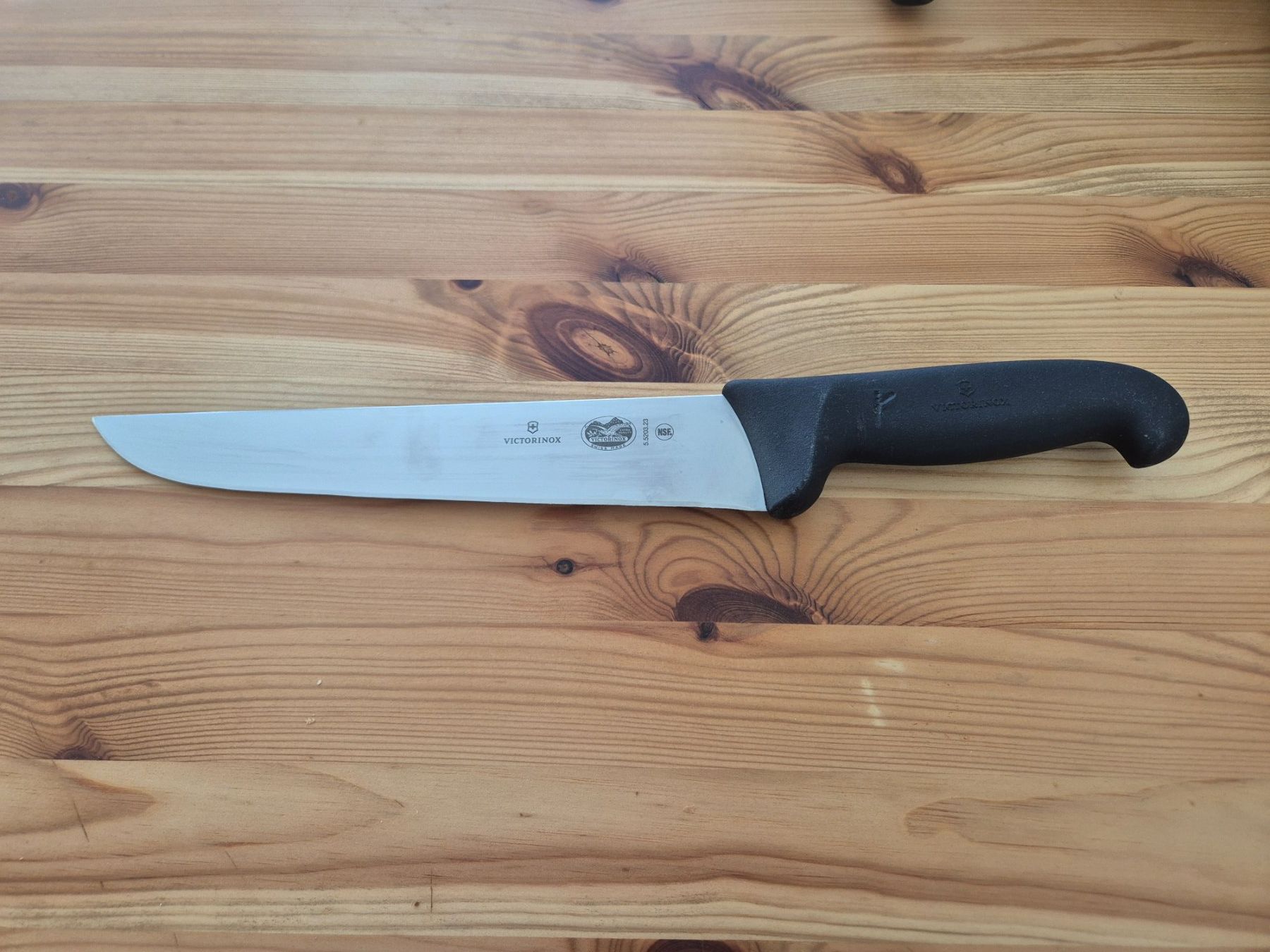 Victorinox Coltelli da cucina: Victorinox Küchenmesser/ Fleischermesser, Grillen – Usato da Bernhardzell venduto da deadfaabioo