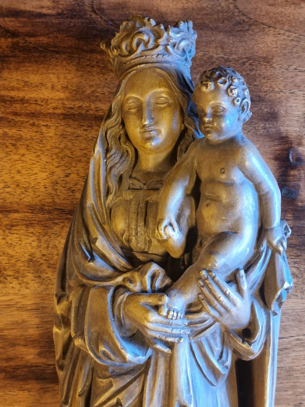 Skulpturen & Statuen: Madonna mit Kind Wandfigur Komposit 46 cm – Gebraucht aus Scharnachtal von devin03 4