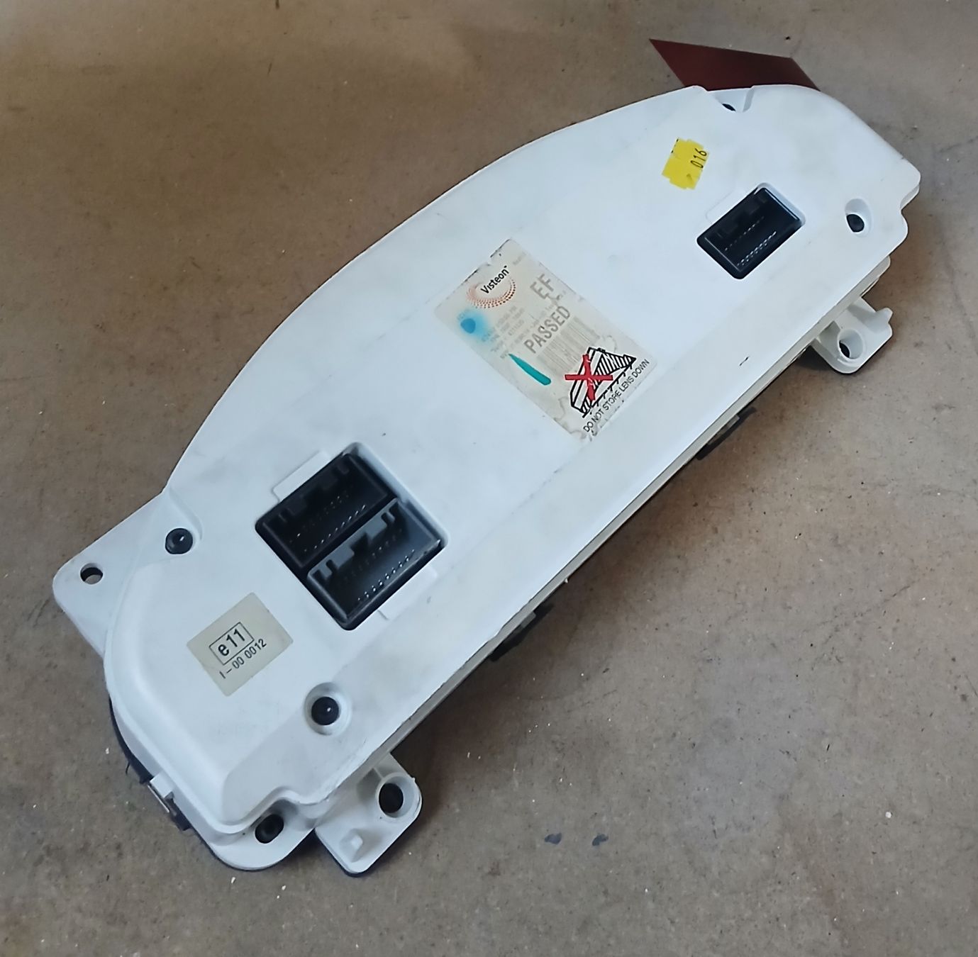 Jaguar Tutti pezzi di ricambio auto: Compteur Jaguar S-Type R – Usato da la heutte venduto da Auto-stock 1