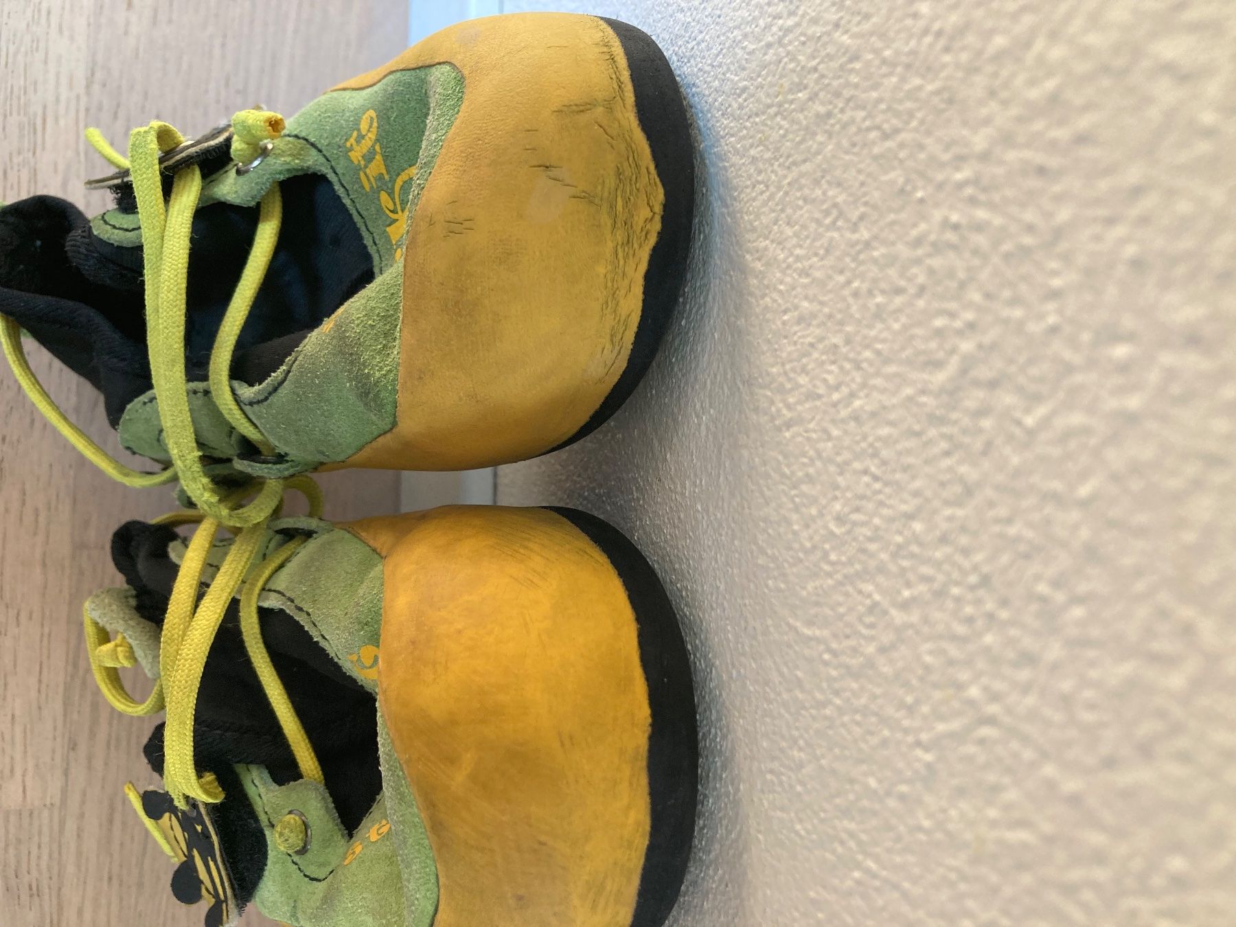 Chaussures garçon: Kletterschuhe Stick-it Grösse 32-33 – D'occasion à Köniz par Hollis01 2