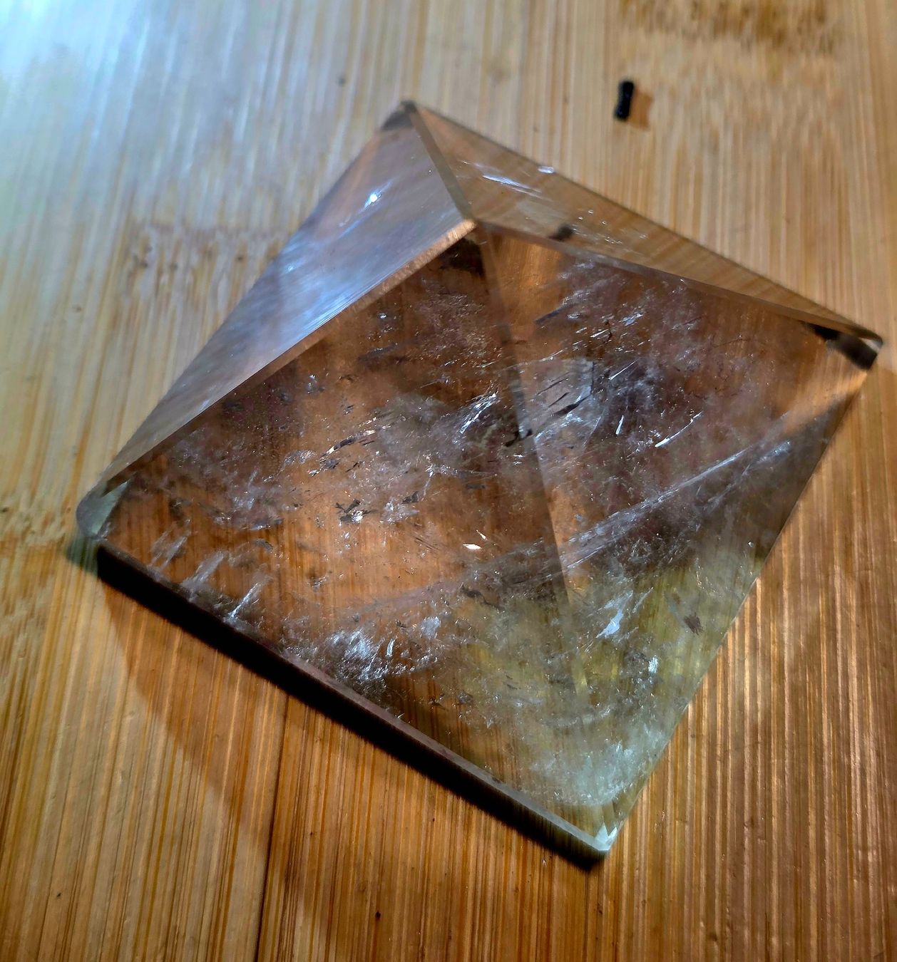 Minerali & Pietre curative: Klare Bergkristall Pyramide B 105g – Nuovo e nell'imballaggio originale da Matzingen venduto da Shay_Crystalz 1