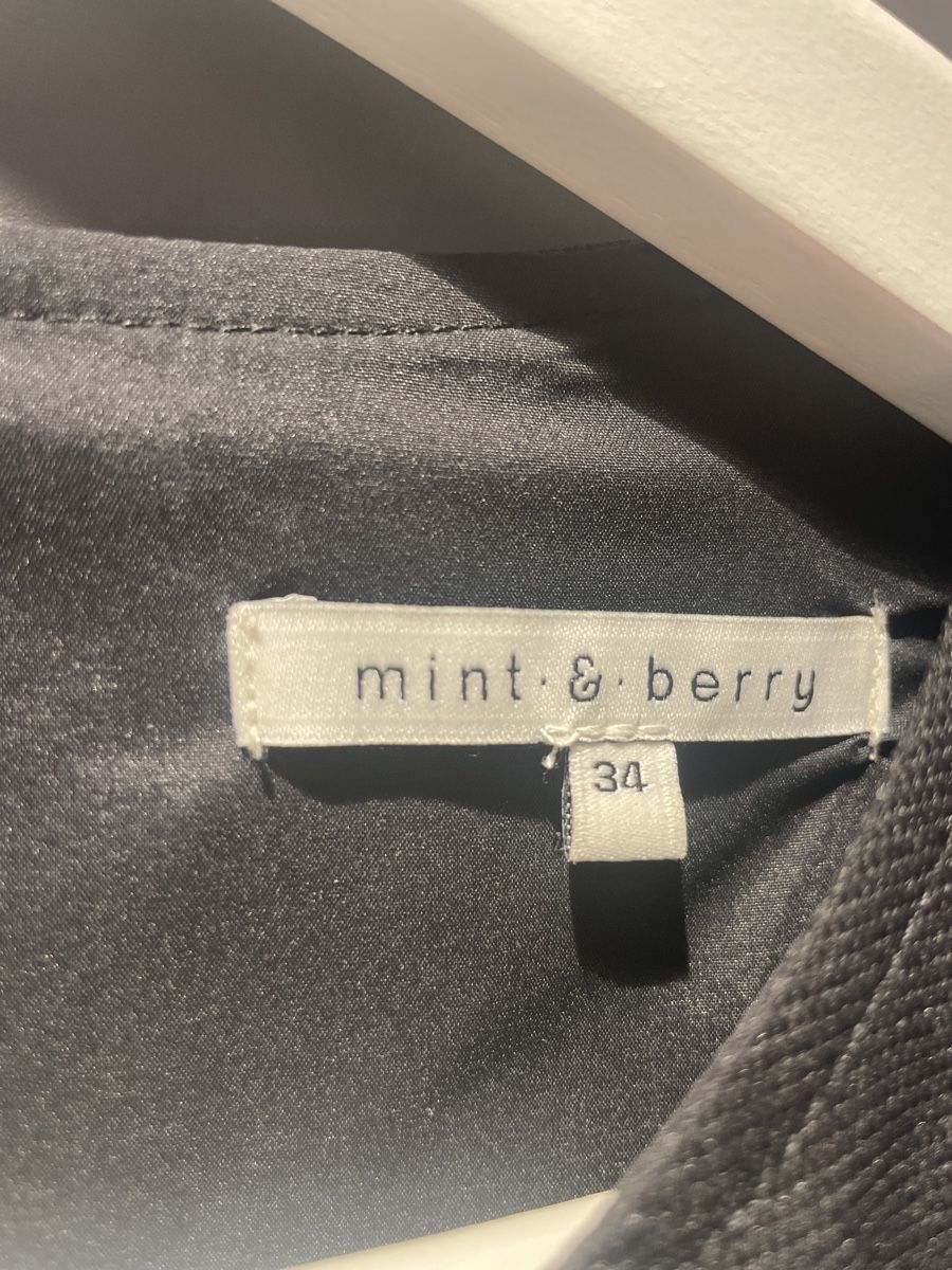 Mint & Berry Kleider: Schwarzes Kleid von mint&berry, Gr. 34 – Neu (gemäss Beschreibung) aus Arbon von llaauraa 2