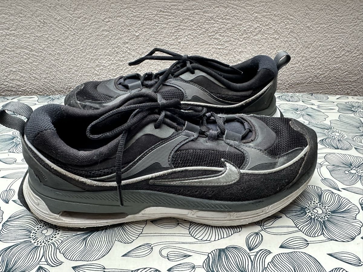 Nike Scarpe da uomo: Nike air 44.5 – Usato da Savagnier venduto da Pivovar2